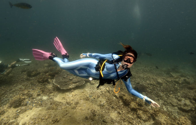Girls that Scuba approved