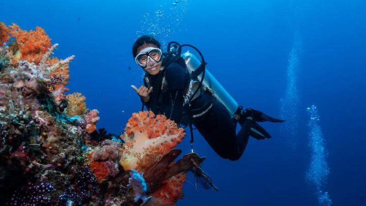 One of the only Indonesian female Dive Masters in Komodo – at 20 years old