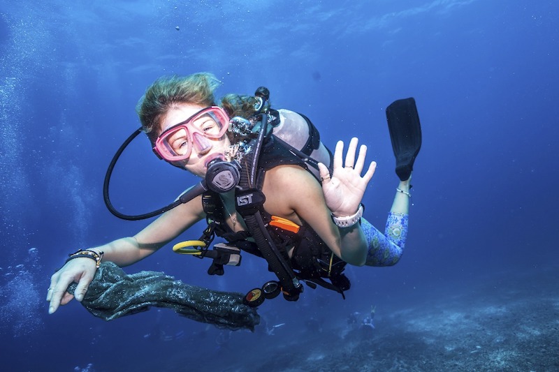 Girls that Scuba help with your scuba anxieties, panics and concerns